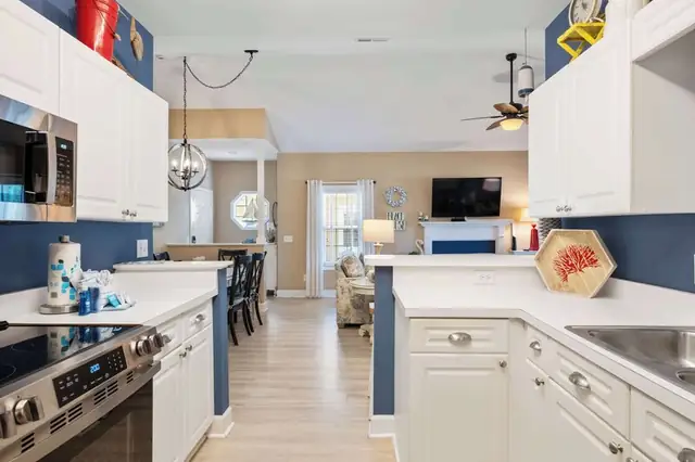Kitchen at The Links 4B